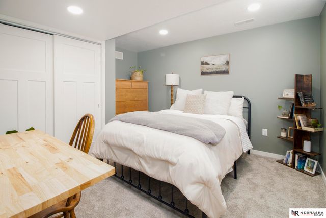 5910 Gillan Road, Lincoln, NE 68505