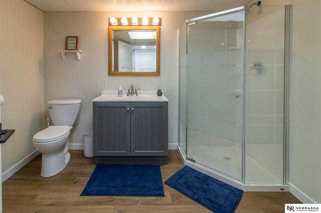 5910 Gillan Road, Lincoln, NE 68505