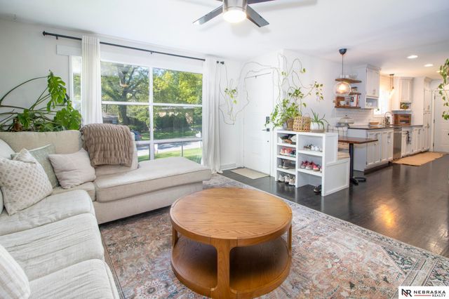 5910 Gillan Road, Lincoln, NE 68505