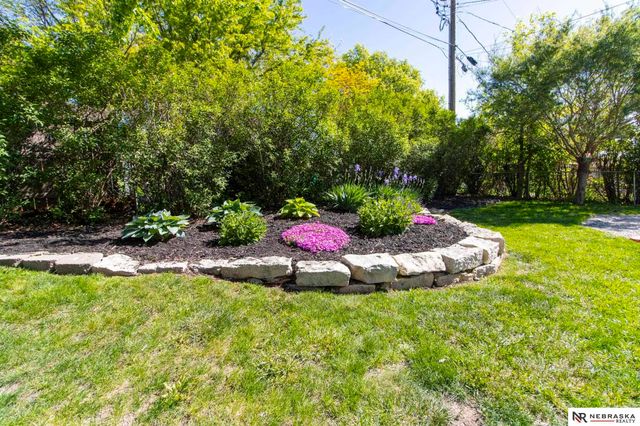 5910 Gillan Road, Lincoln, NE 68505
