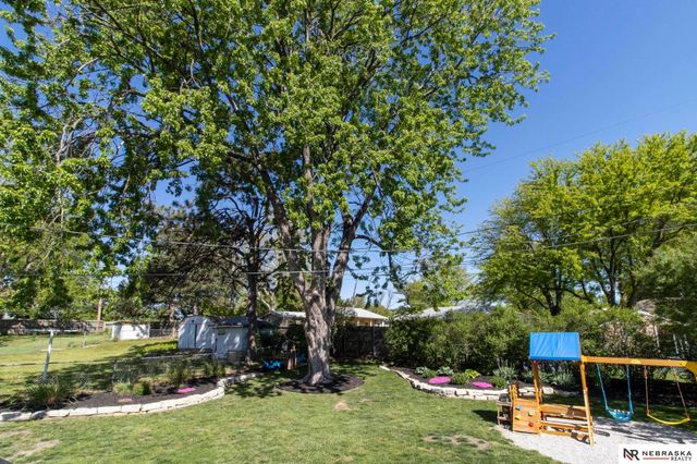 5910 Gillan Road, Lincoln, NE 68505