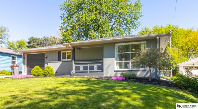5910 Gillan Road, Lincoln, NE 68505