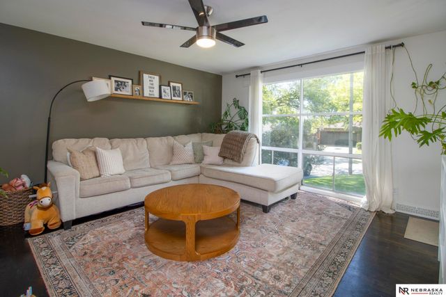 5910 Gillan Road, Lincoln, NE 68505