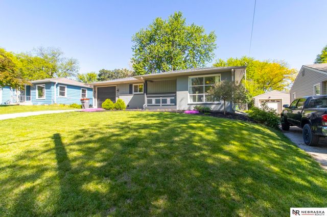 5910 Gillan Road, Lincoln, NE 68505