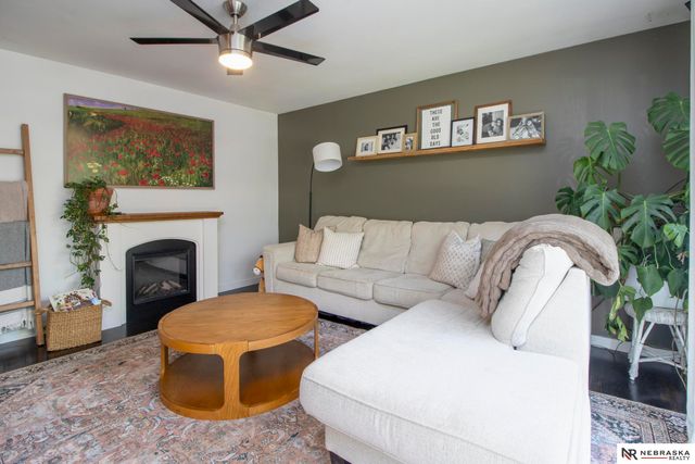 5910 Gillan Road, Lincoln, NE 68505