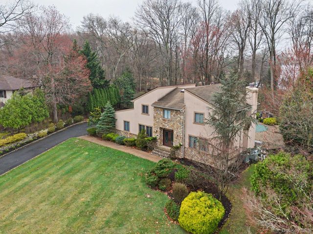 19 S Constitution, Tappan, NY 10983