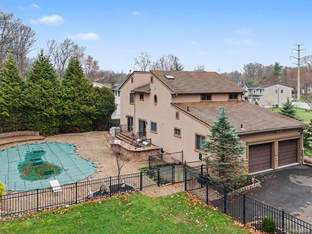 19 S Constitution, Tappan, NY 10983