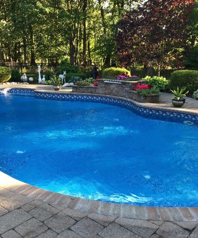 19 S Constitution, Tappan, NY 10983