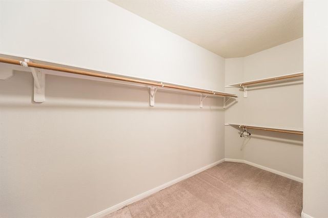 9934 Barr Lake Drive, Houston, TX 77095