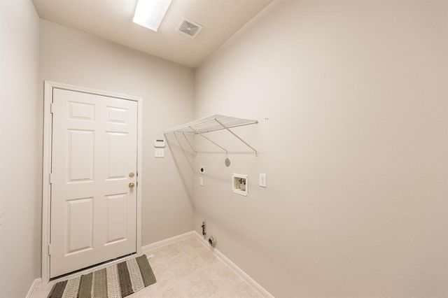 9934 Barr Lake Drive, Houston, TX 77095