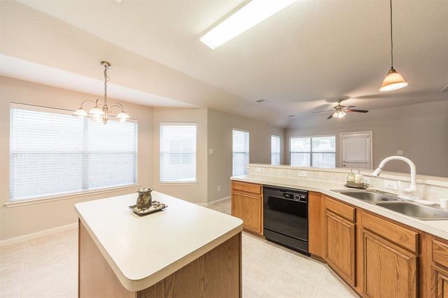 9934 Barr Lake Drive, Houston, TX 77095