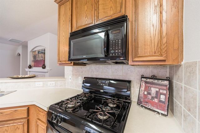 9934 Barr Lake Drive, Houston, TX 77095