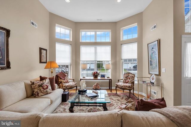 51 EINSTEIN WAY, Cranbury, NJ 08512