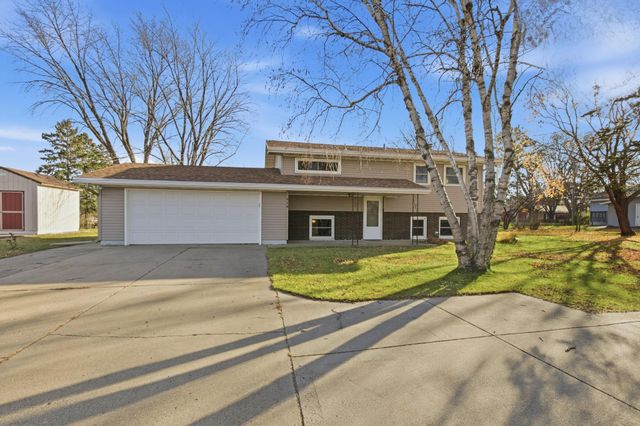 418 2nd Avenue S, Waite Park, MN 56387