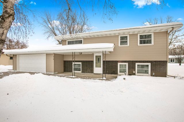 418 2nd Avenue S, Waite Park, MN 56387