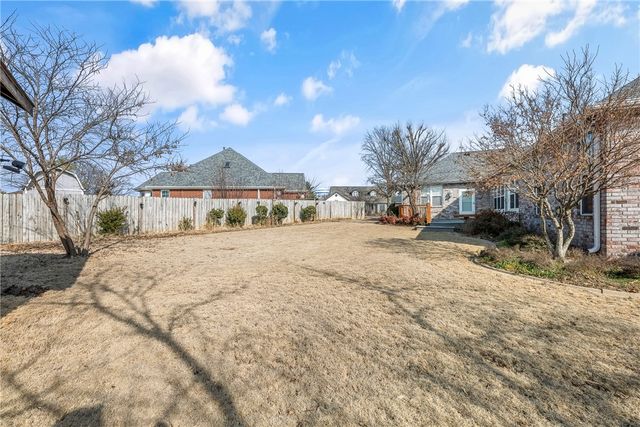 1209 W Mimosa Street, Rogers, AR 72756