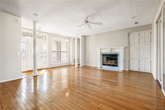 1209 W Mimosa Street, Rogers, AR 72756