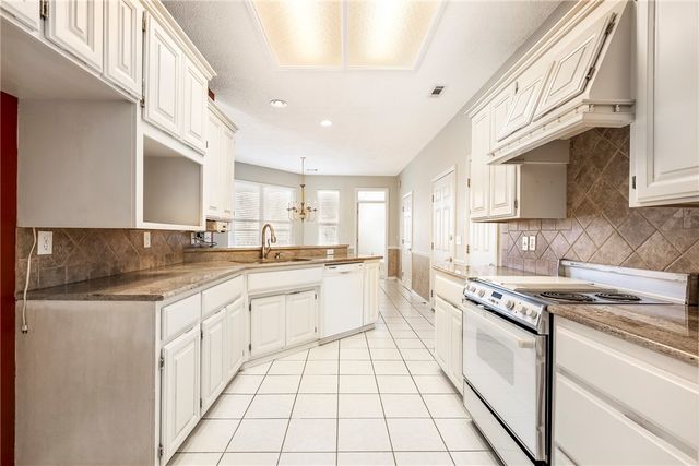 1209 W Mimosa Street, Rogers, AR 72756