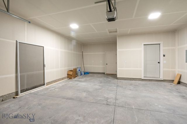 705 Spaniel Lane, Belgrade, MT 59714
