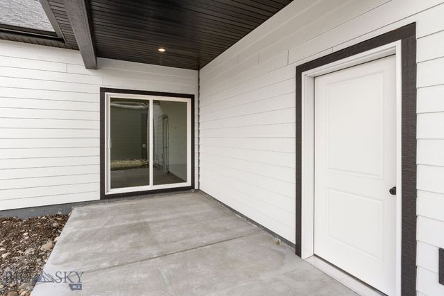 705 Spaniel Lane, Belgrade, MT 59714
