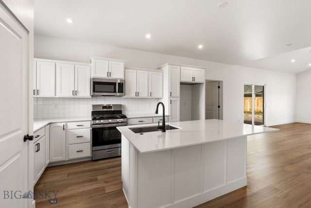 705 Spaniel Lane, Belgrade, MT 59714