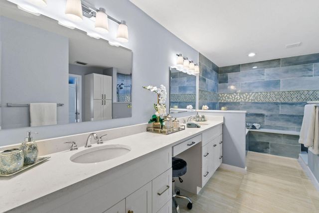 252 Legendary Circle, Palm Beach Gardens, FL 33418