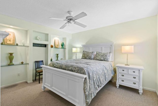 252 Legendary Circle, Palm Beach Gardens, FL 33418