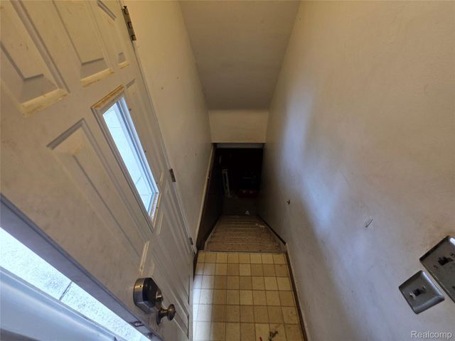 4530 Stratford Drive, Warren, MI 48092