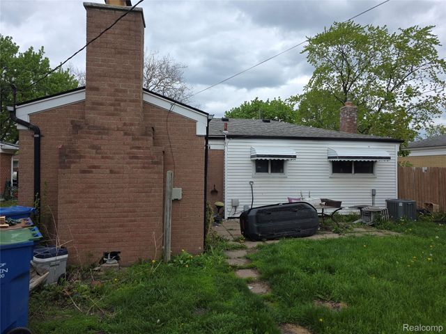 4530 Stratford Drive, Warren, MI 48092
