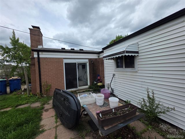 4530 Stratford Drive, Warren, MI 48092