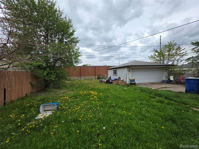 4530 Stratford Drive, Warren, MI 48092