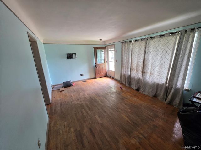 4530 Stratford Drive, Warren, MI 48092