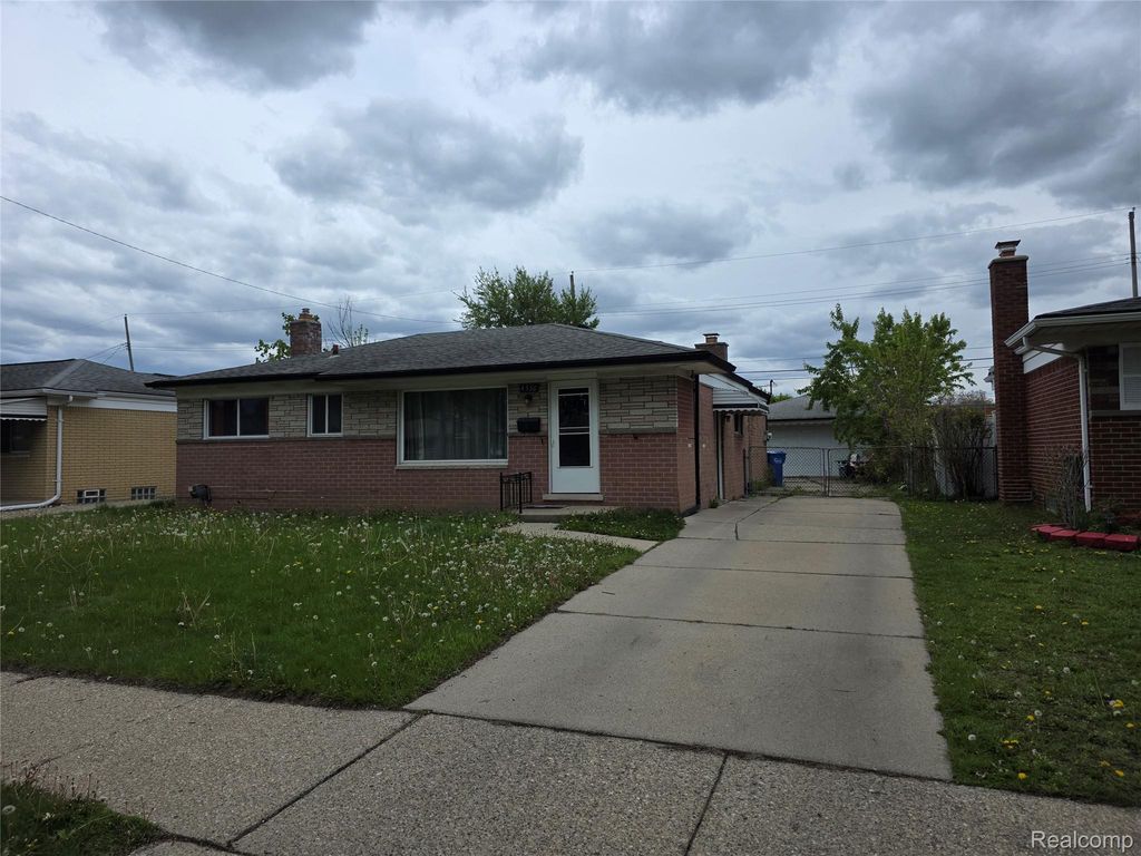 4530 Stratford Drive, Warren, MI 48092