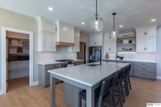 28504 Laurel Circle, Valley, NE 68064