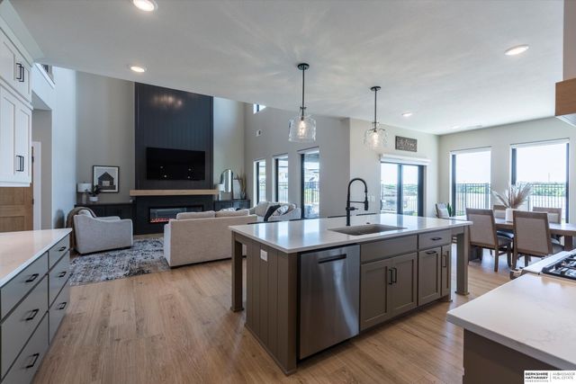 28504 Laurel Circle, Valley, NE 68064