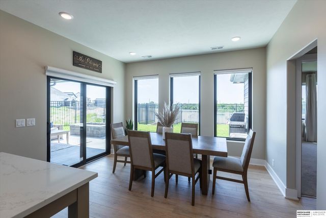 28504 Laurel Circle, Valley, NE 68064