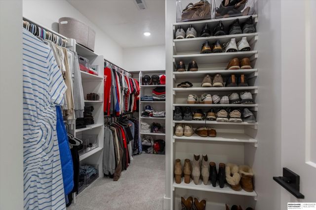 28504 Laurel Circle, Valley, NE 68064