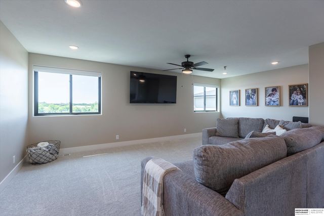 28504 Laurel Circle, Valley, NE 68064