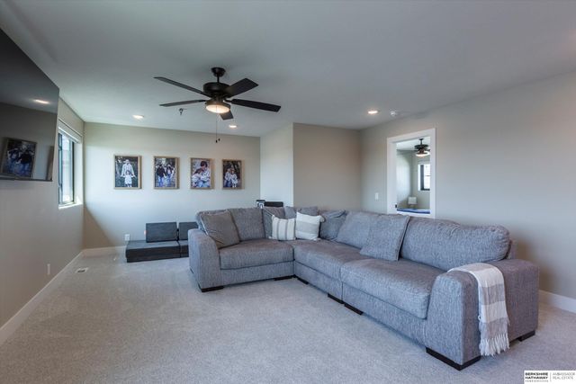 28504 Laurel Circle, Valley, NE 68064