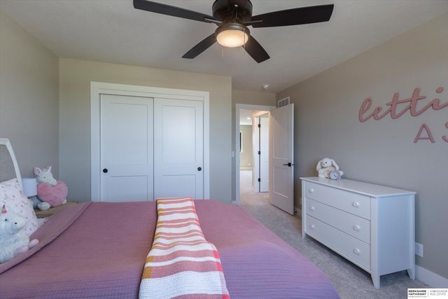 28504 Laurel Circle, Valley, NE 68064