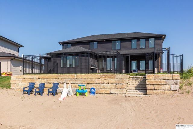 28504 Laurel Circle, Valley, NE 68064