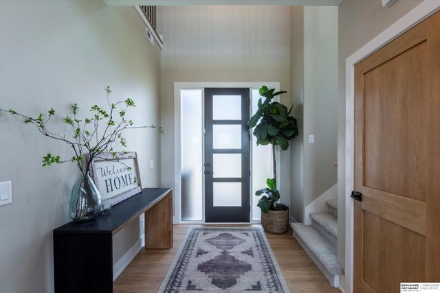 28504 Laurel Circle, Valley, NE 68064