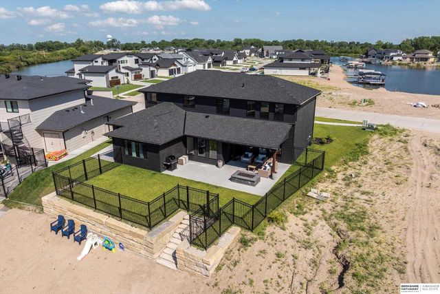 28504 Laurel Circle, Valley, NE 68064