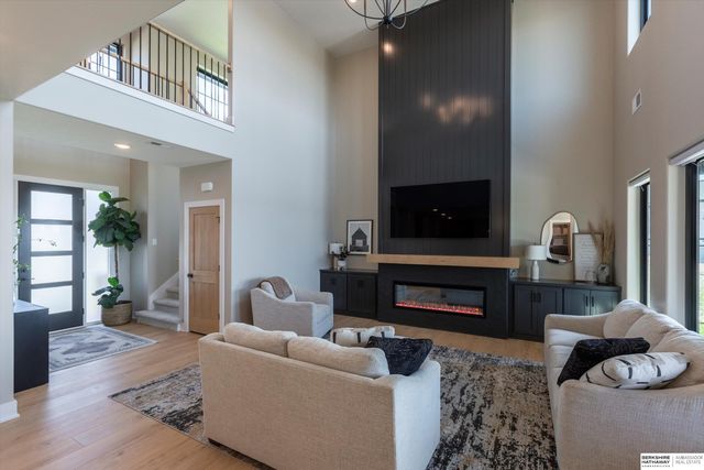 28504 Laurel Circle, Valley, NE 68064