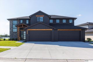 28504 Laurel Circle, Valley, NE 68064