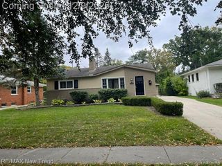 1482 Bowers Street, Birmingham, MI 48009