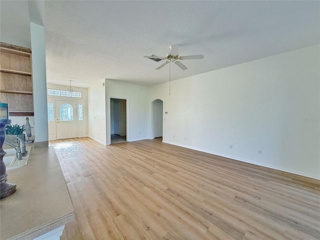 2066 DOBSON STREET, Clermont, FL 34711