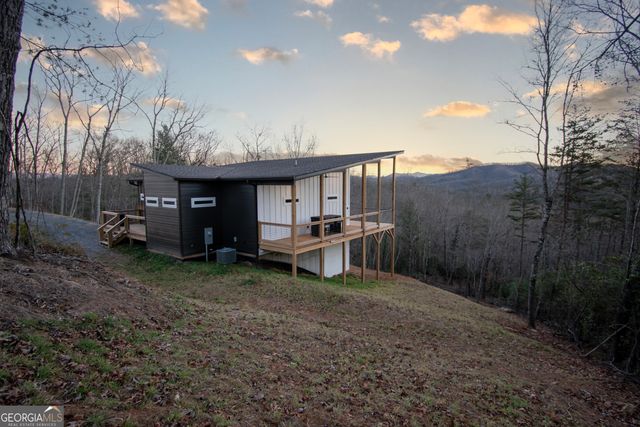 365 Peaks Drive, Hayesville, NC 28904