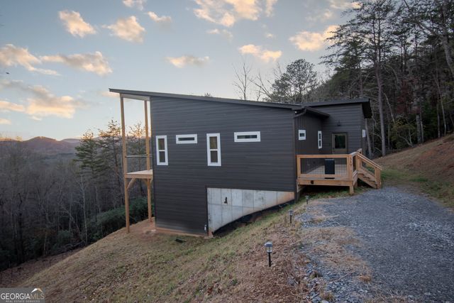 365 Peaks Drive, Hayesville, NC 28904