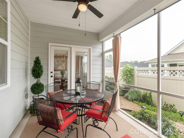 743 Summerfield Place, Flat Rock, NC 28731